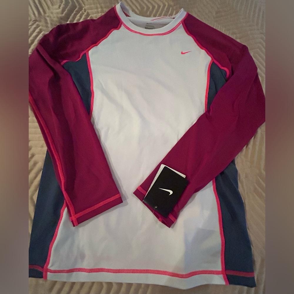 Nike Long Sleeve UPF 40 NWT Medium